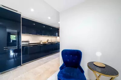 Middle Floor Apartment in Puerto Banús