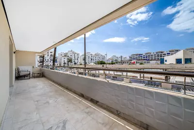 Middle Floor Apartment in Puerto Banús
