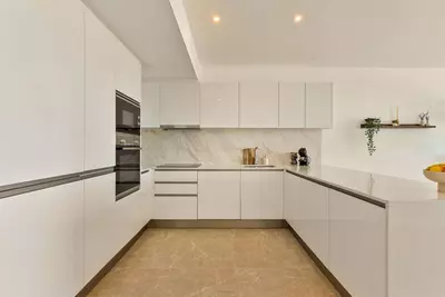 Middle Floor Apartment in Estepona