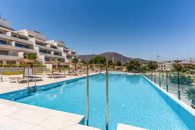Middle Floor Apartment in Estepona