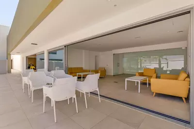 Middle Floor Apartment in Estepona