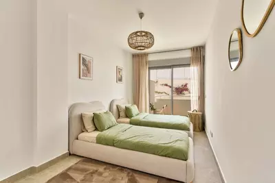 Middle Floor Apartment in Estepona