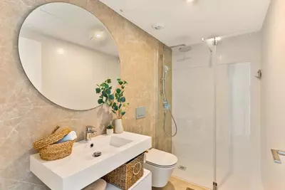 Middle Floor Apartment in Estepona