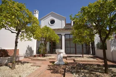 Detached Villa in Guadalmina Baja