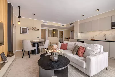 Middle Floor Apartment in Nueva Andalucía