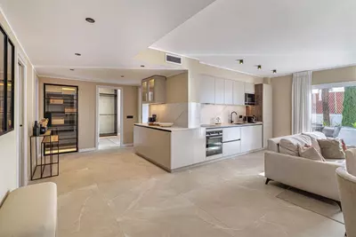 Middle Floor Apartment in Nueva Andalucía