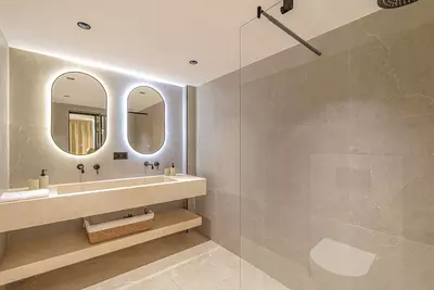 Middle Floor Apartment in Nueva Andalucía