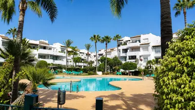 Middle Floor Apartment in Costalita