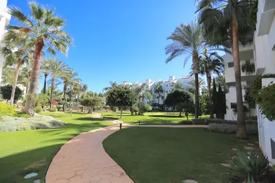 Middle Floor Apartment in Costalita