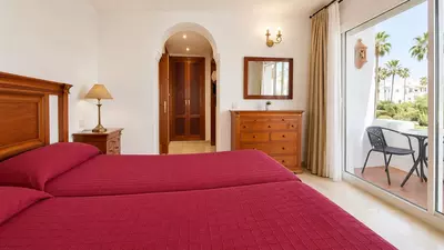 Middle Floor Apartment in Costalita