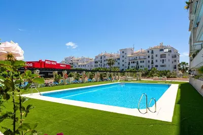 Middle Floor Apartment in Puerto Banús