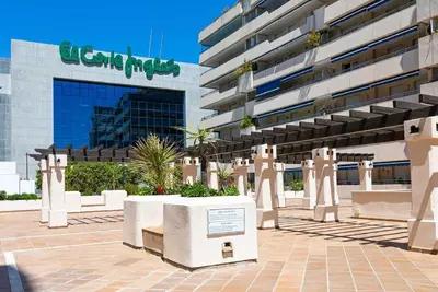Middle Floor Apartment in Puerto Banús