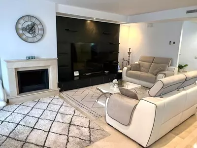 Middle Floor Apartment in Nueva Andalucía