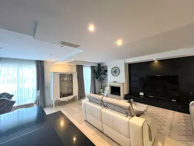 Middle Floor Apartment in Nueva Andalucía