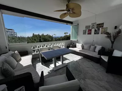 Middle Floor Apartment in Puerto Banús