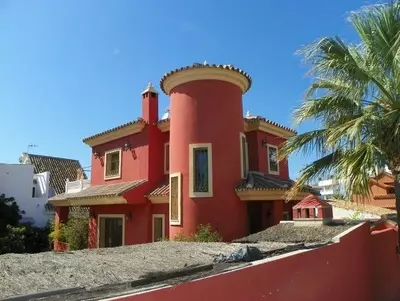 Detached Villa in Las Chapas