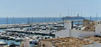 Middle Floor Apartment in Puerto Banús
