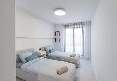 Middle Floor Apartment in Estepona