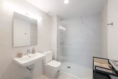 Middle Floor Apartment in Estepona