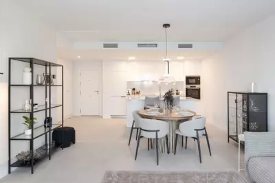 Middle Floor Apartment in Estepona