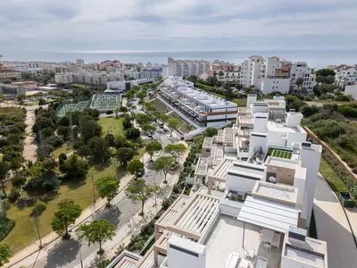 Middle Floor Apartment in Estepona