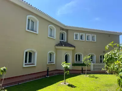 Detached Villa in Selwo