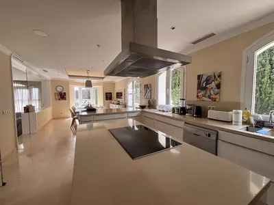 Detached Villa in Selwo