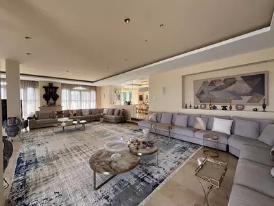 Detached Villa in Selwo