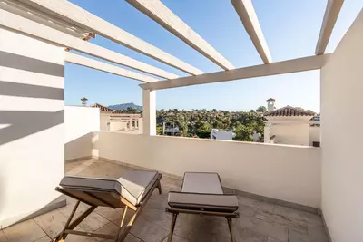 Townhouse in El Paraiso