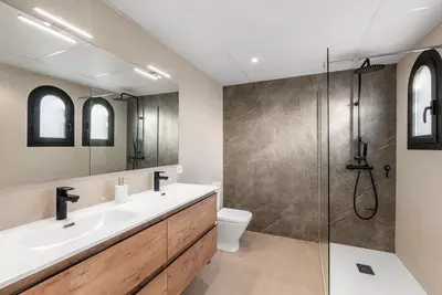 Townhouse in El Paraiso