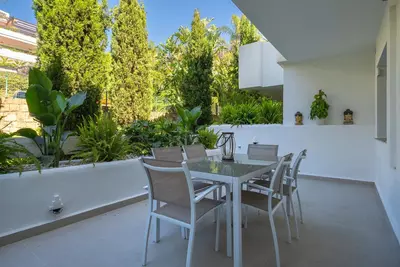 Middle Floor Apartment in Nueva Andalucía