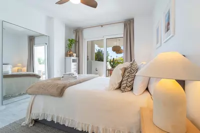 Middle Floor Apartment in Nueva Andalucía