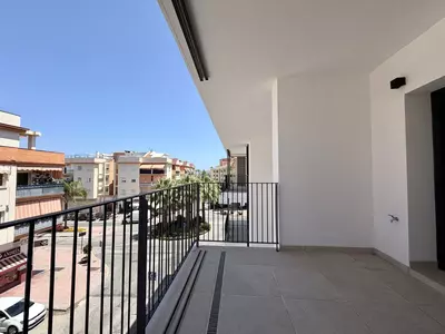Middle Floor Apartment in Estepona