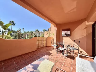 Middle Floor Apartment in Benahavís