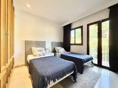Middle Floor Apartment in Benahavís