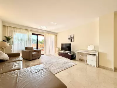 Middle Floor Apartment in Benahavís