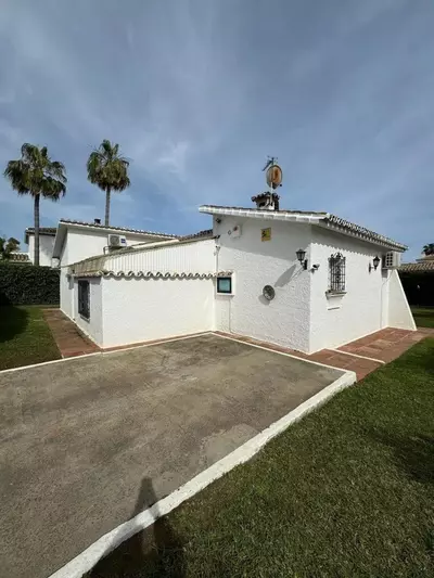 Detached Villa in Costalita
