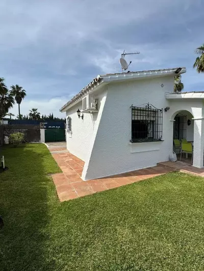 Detached Villa in Costalita
