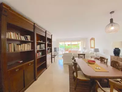 Middle Floor Apartment in Río Real