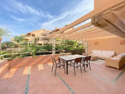 Middle Floor Apartment in Río Real