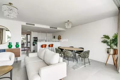 Middle Floor Apartment in Cabopino