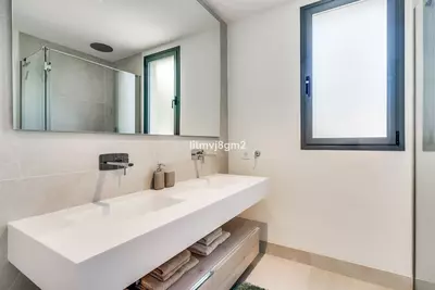 Middle Floor Apartment in Cabopino