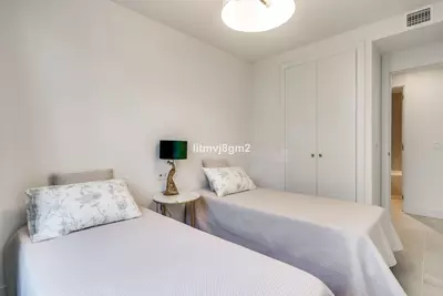 Middle Floor Apartment in Cabopino