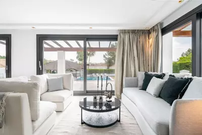 Detached Villa in Nueva Andalucía