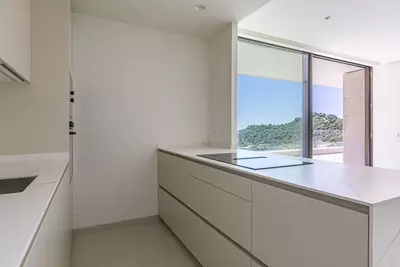 Middle Floor Apartment in Benahavís