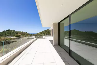 Middle Floor Apartment in Benahavís