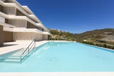 Middle Floor Apartment in Benahavís