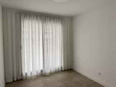 Middle Floor Apartment in Estepona
