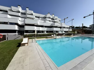 Middle Floor Apartment in Estepona