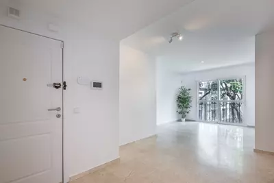 Middle Floor Apartment in Cancelada